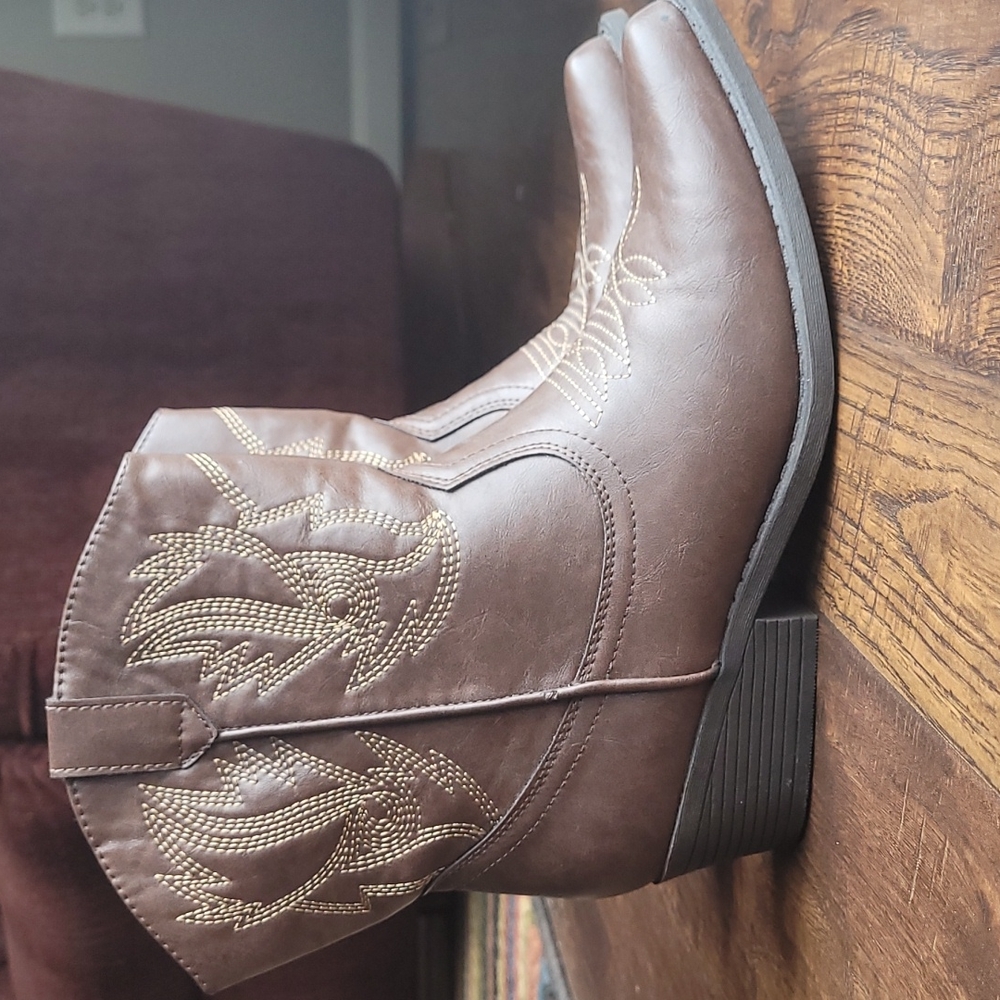 Size 8 boots